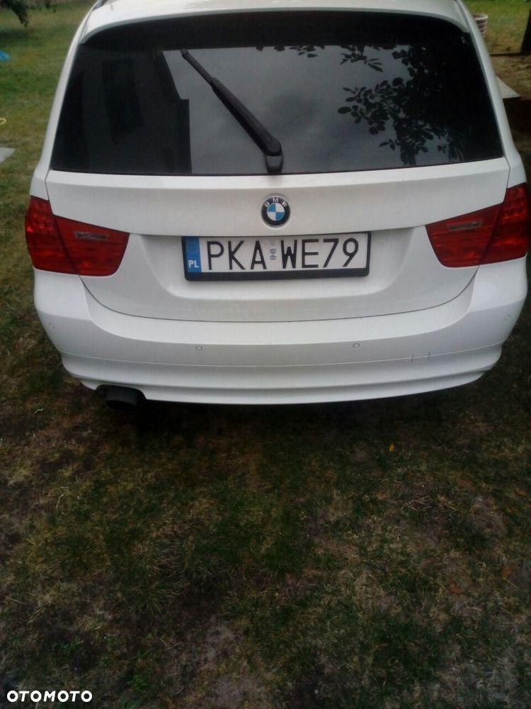 BMW Seria 3 318i - 3