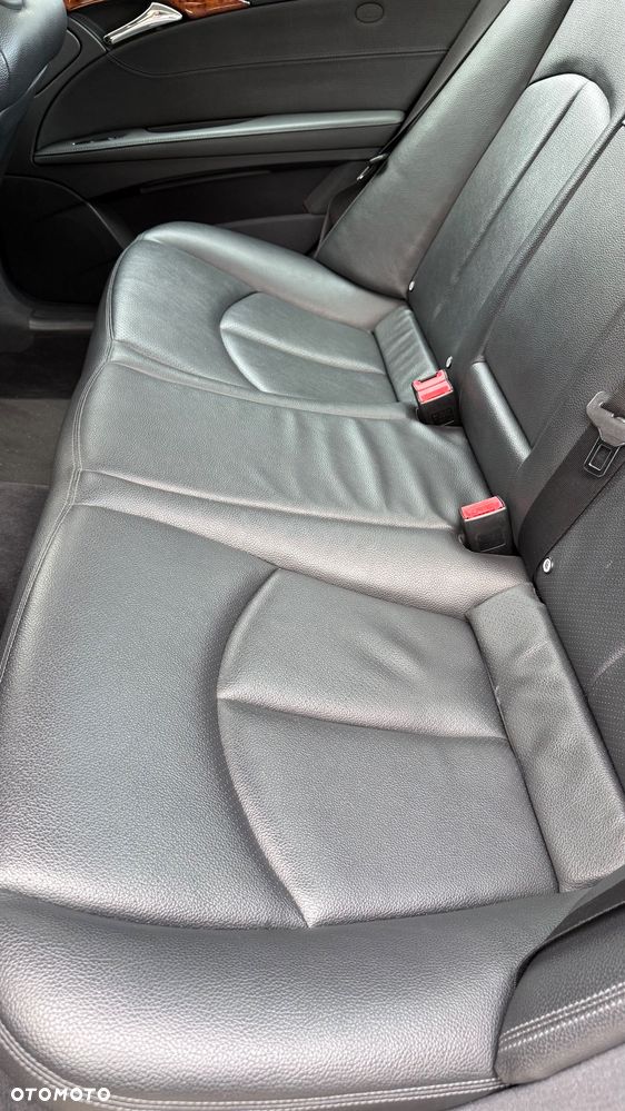Mercedes-Benz Klasa E 350 7G-TRONIC Classic - 14