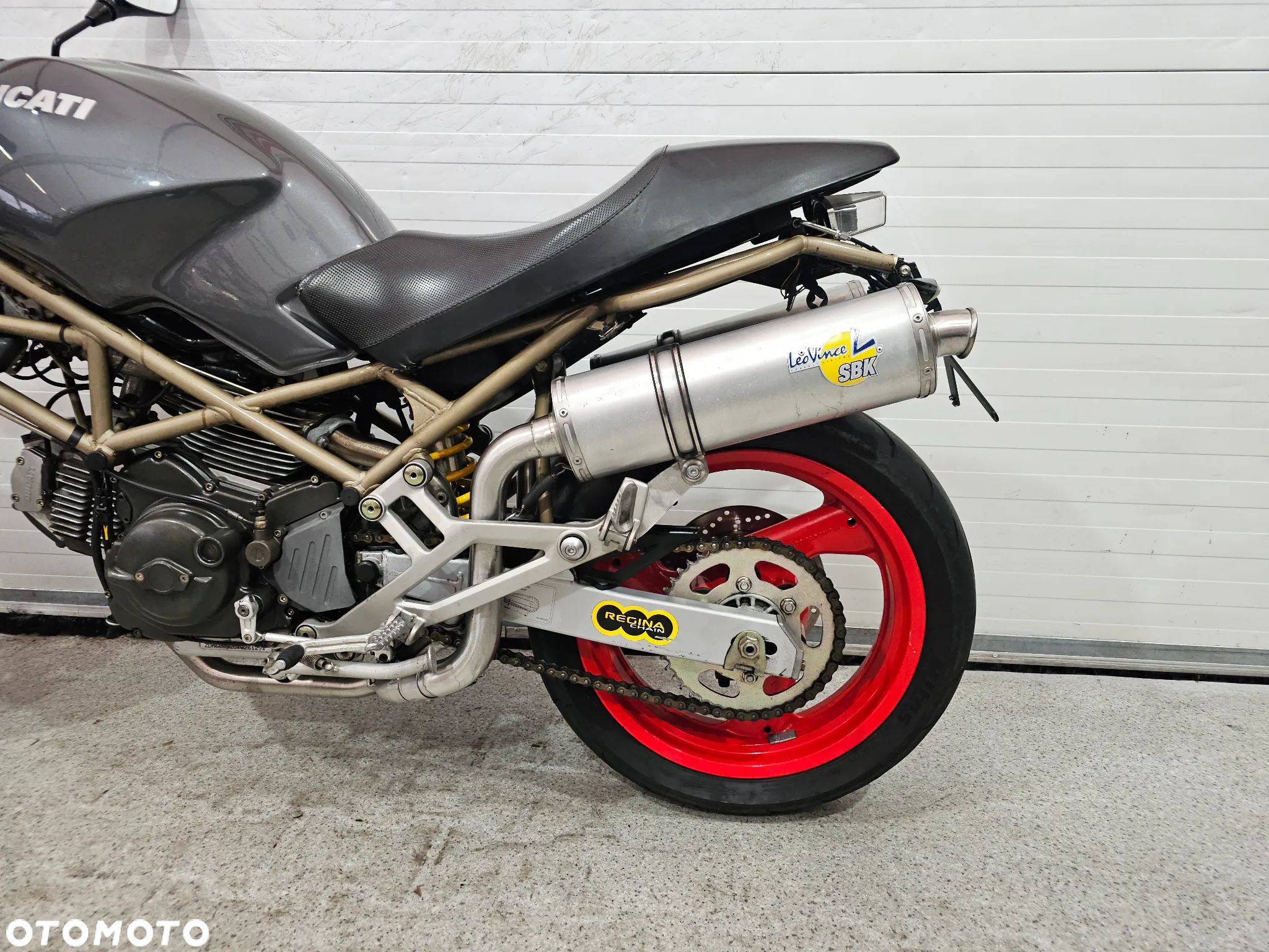 Ducati Monster - 12
