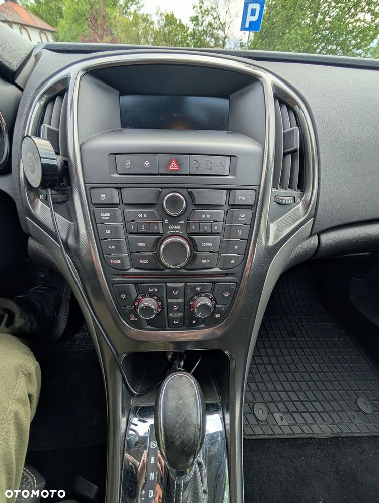 Opel Astra 1.6 T Cosmo - 14