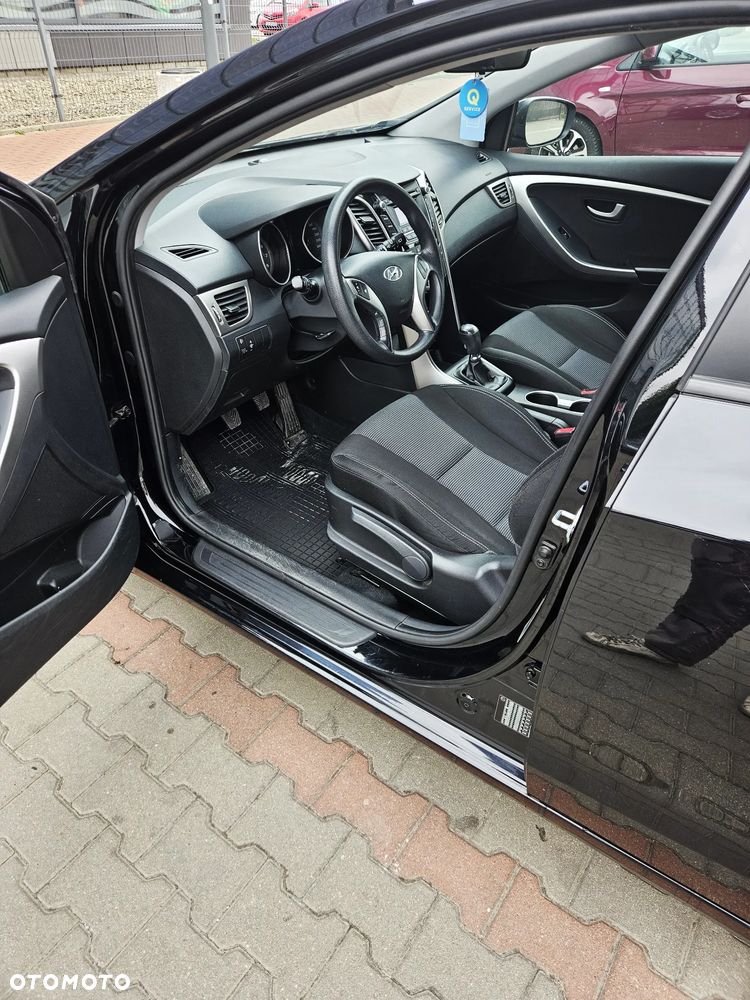 Hyundai i30 1.6 Classic + - 4