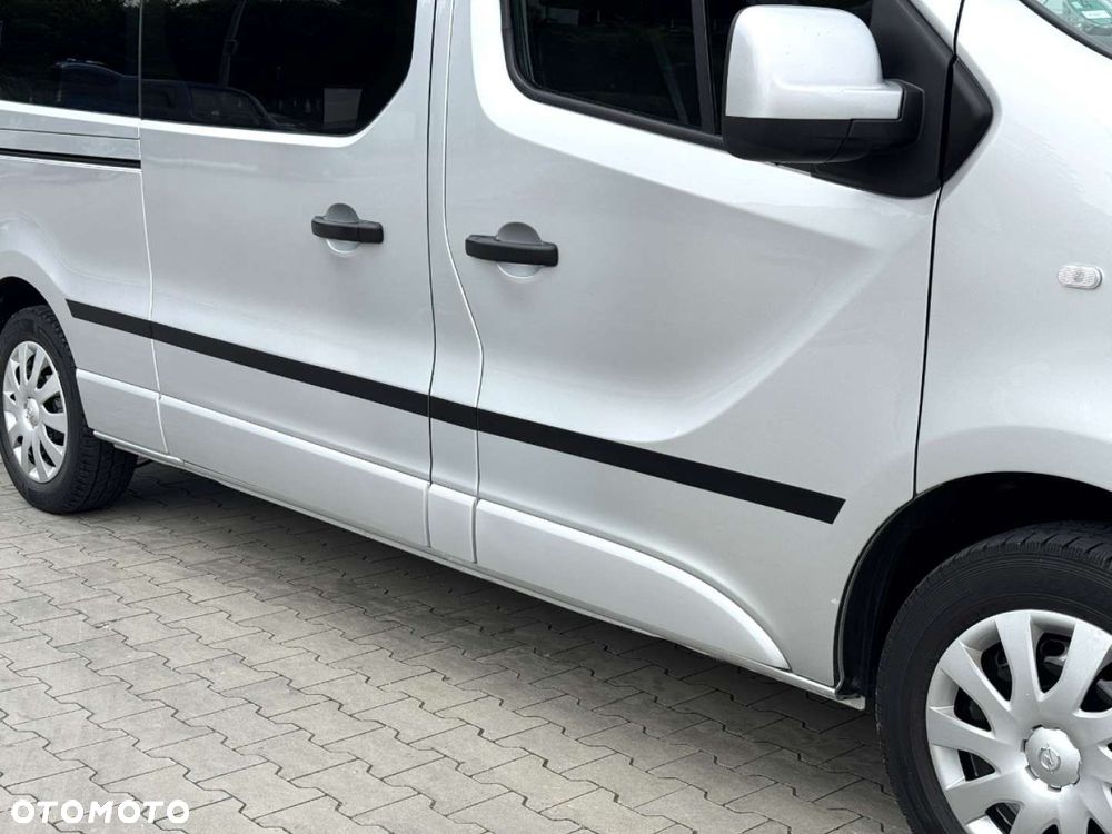 Opel Vivaro - 11