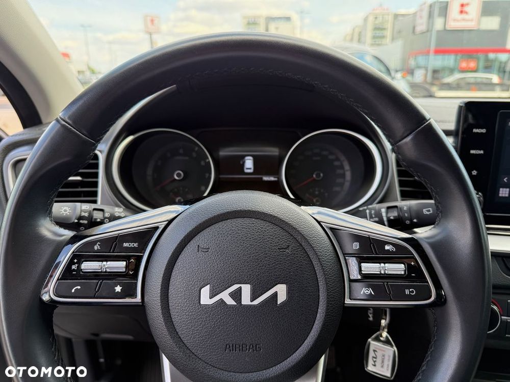 Kia Ceed 1.5 T-GDI M - 17