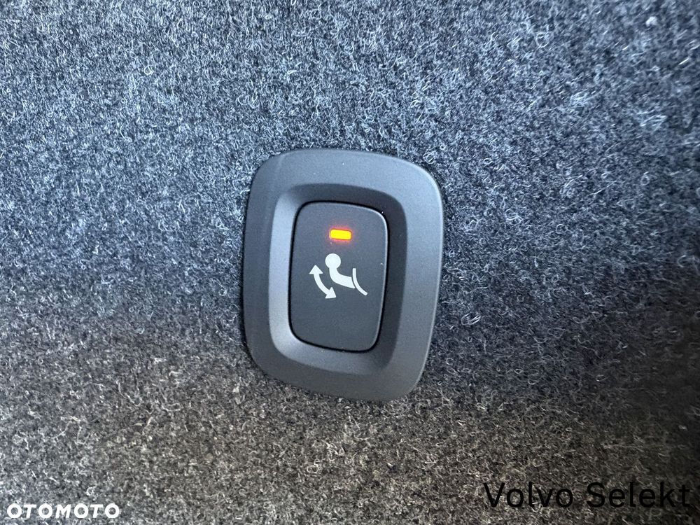 Volvo XC 40 - 28