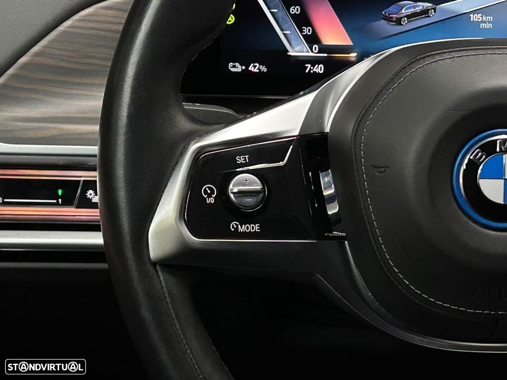 BMW i7 eDrive50 - 26