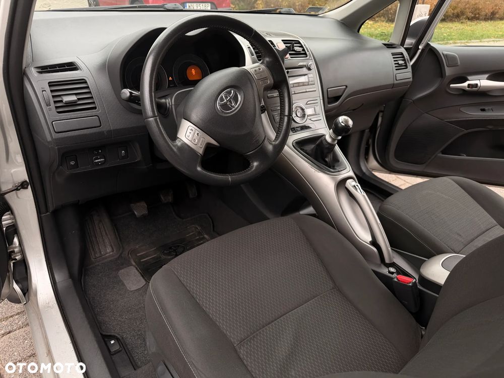 Toyota Auris - 6