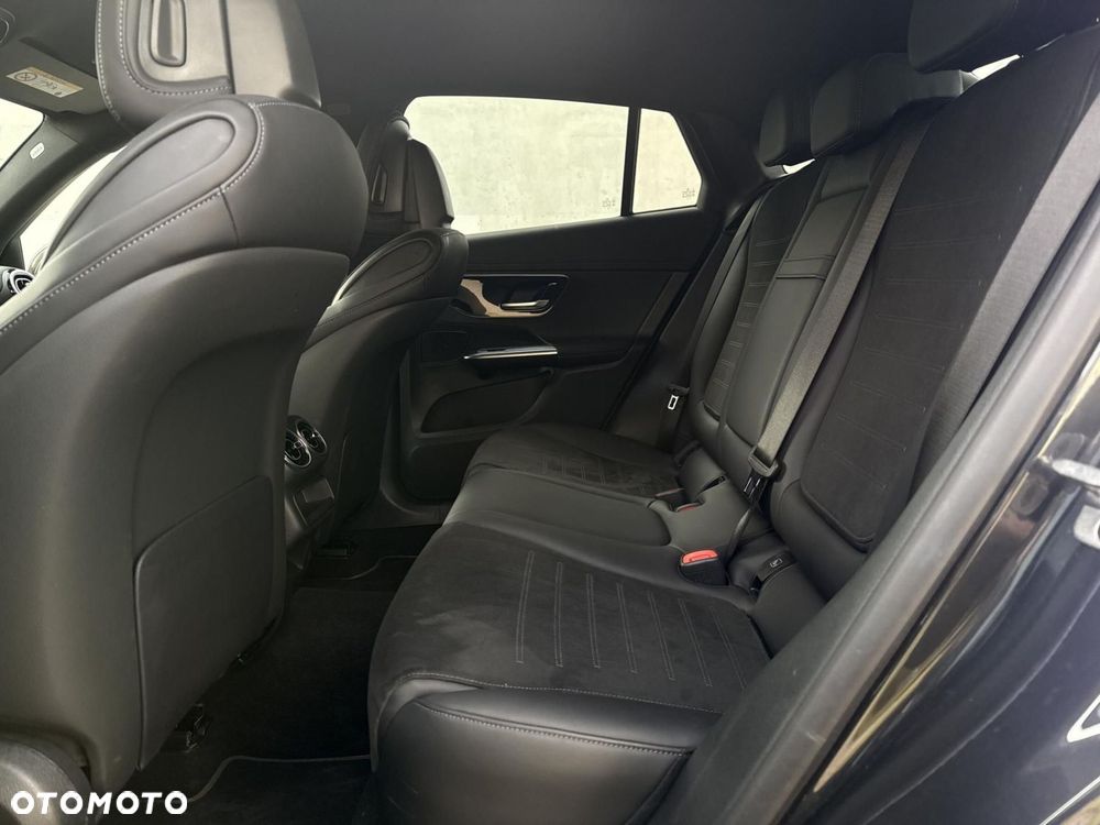 Mercedes-Benz GLC - 18