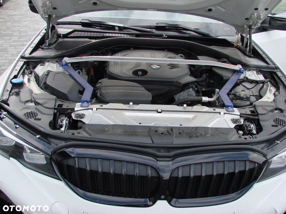 BMW Seria 3 - 27