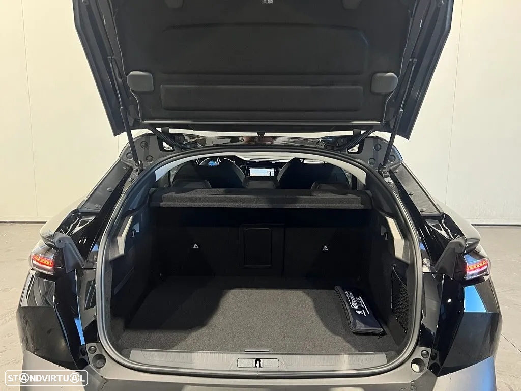 Peugeot 408 1.6 Hybrid Allure e-EAT8 - 15