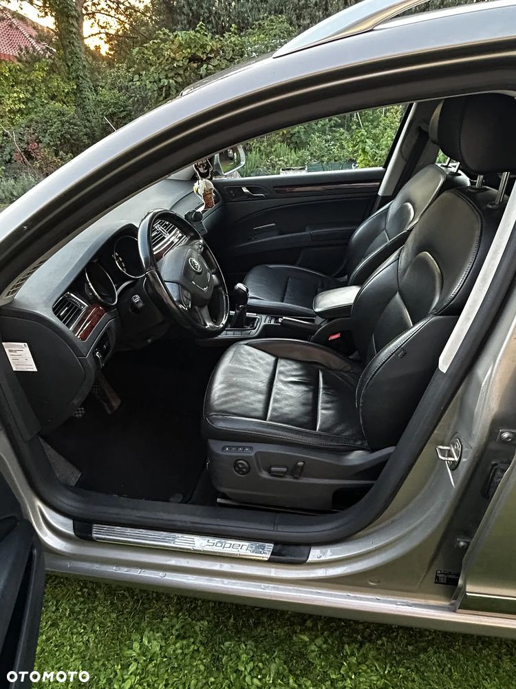 Skoda Superb - 17