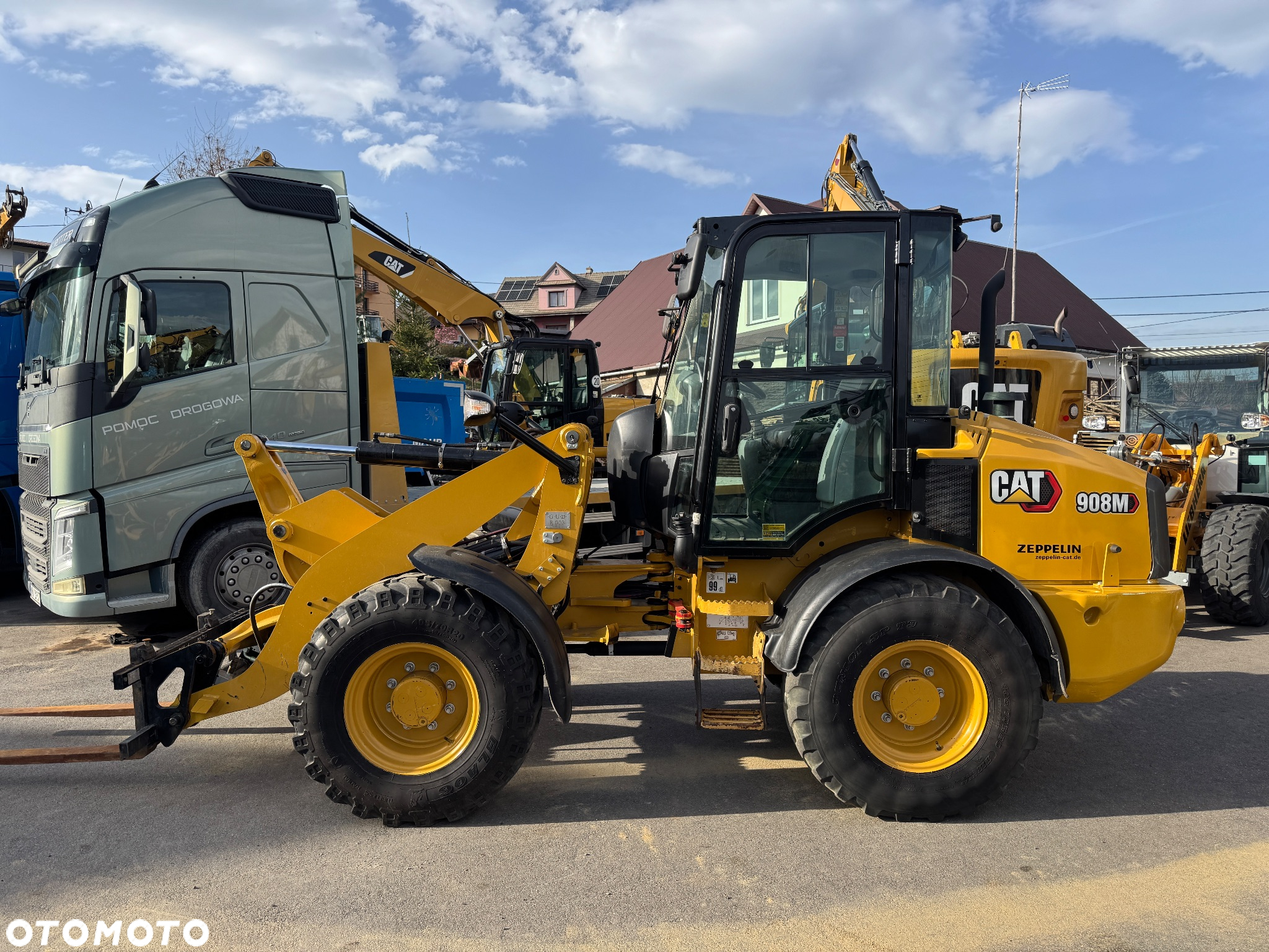 Caterpillar 908M CAT 906 JAK NOWA 1500h rok 2021 - 7