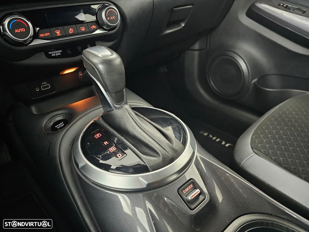 Nissan Juke 1.6 Hybrid N-Design Black - 12