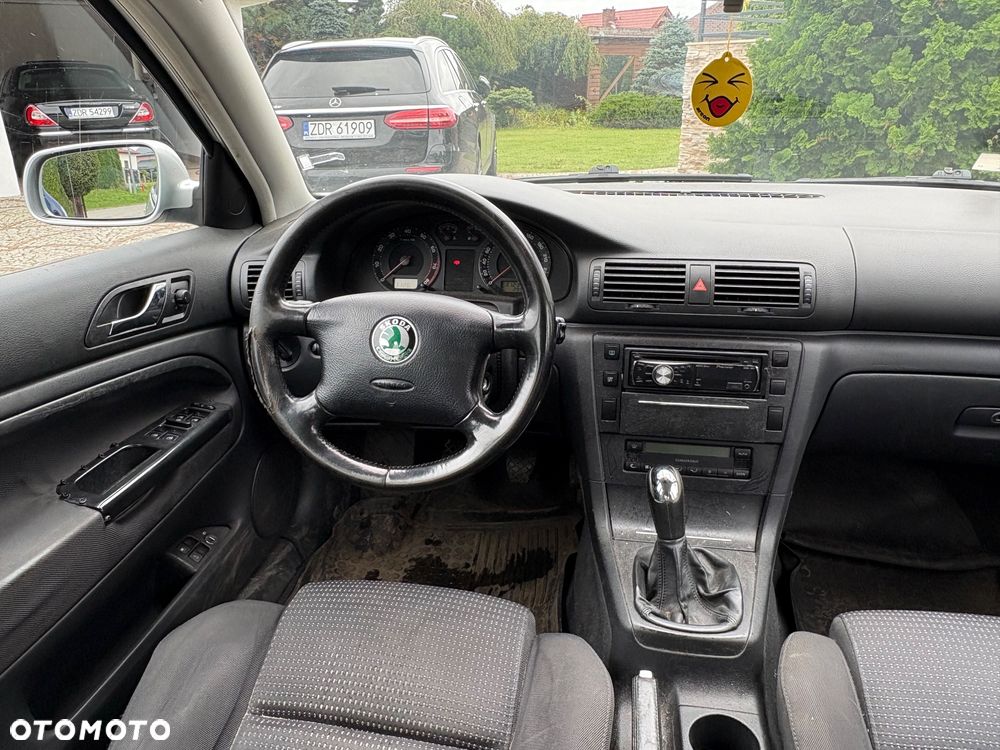 Skoda Superb 1.8 Turbo Elegance - 19