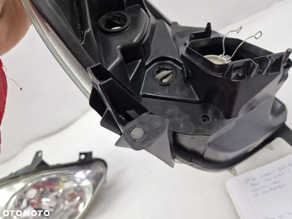 RENAULT TWINGO 2 II 07-12 LEWA / PRAWA LAMPA PRZEDNIA PRZÓD JASNA , NR AUKCJI LA401 - 16