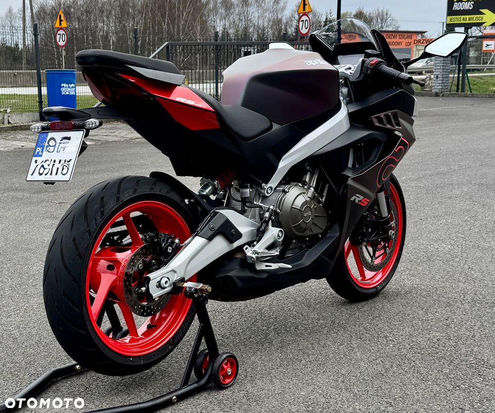 Aprilia RS - 9