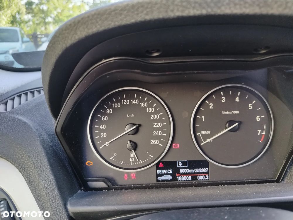 BMW Seria 1 116i - 6