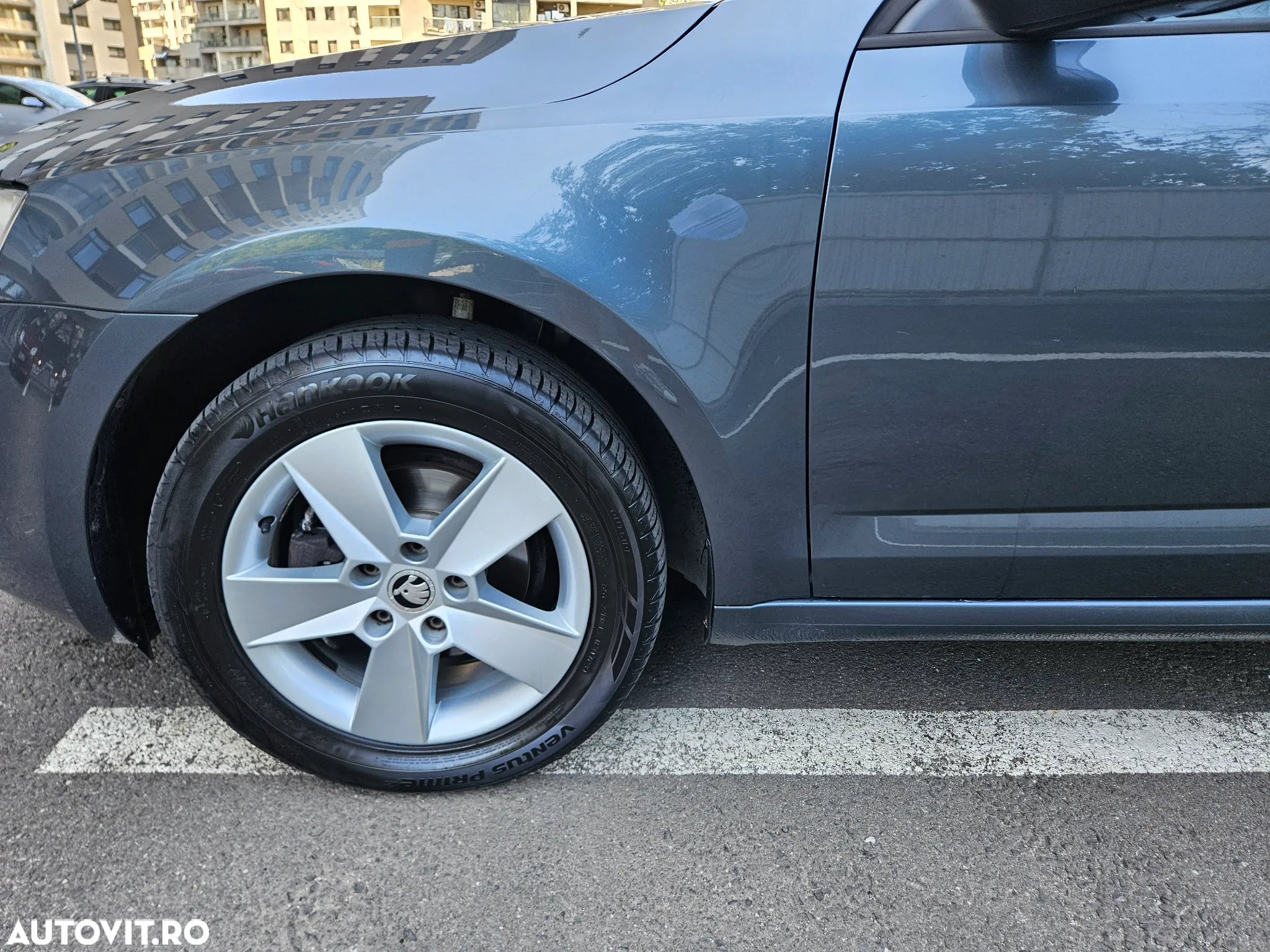 Skoda Octavia 1.6 TDI AMBITION - 8