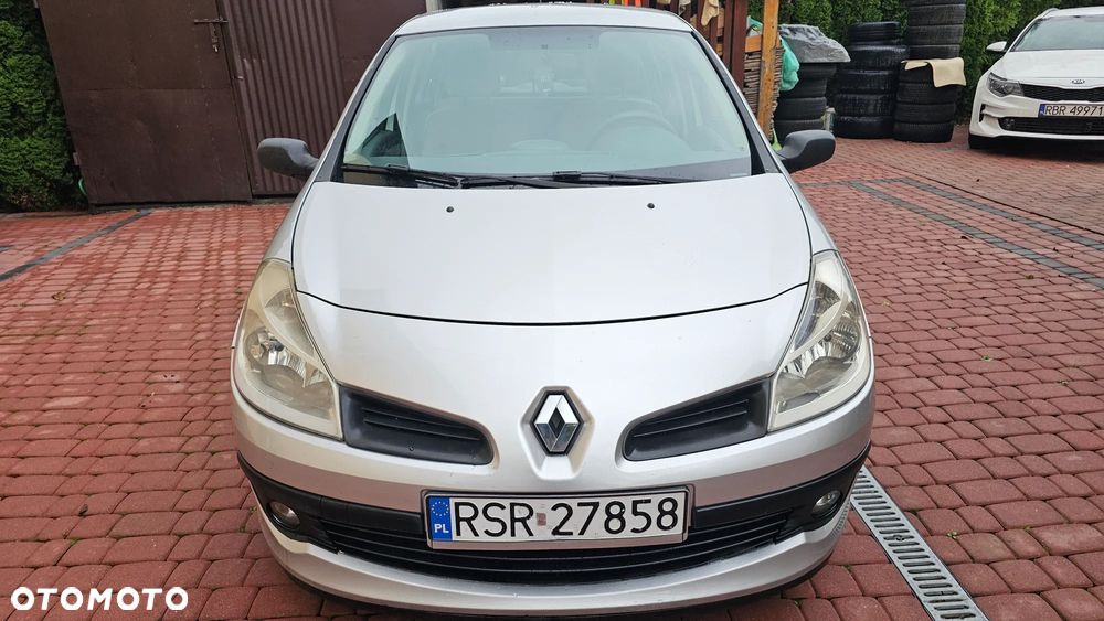 Renault Clio 1.6 Confort Privilege - 16