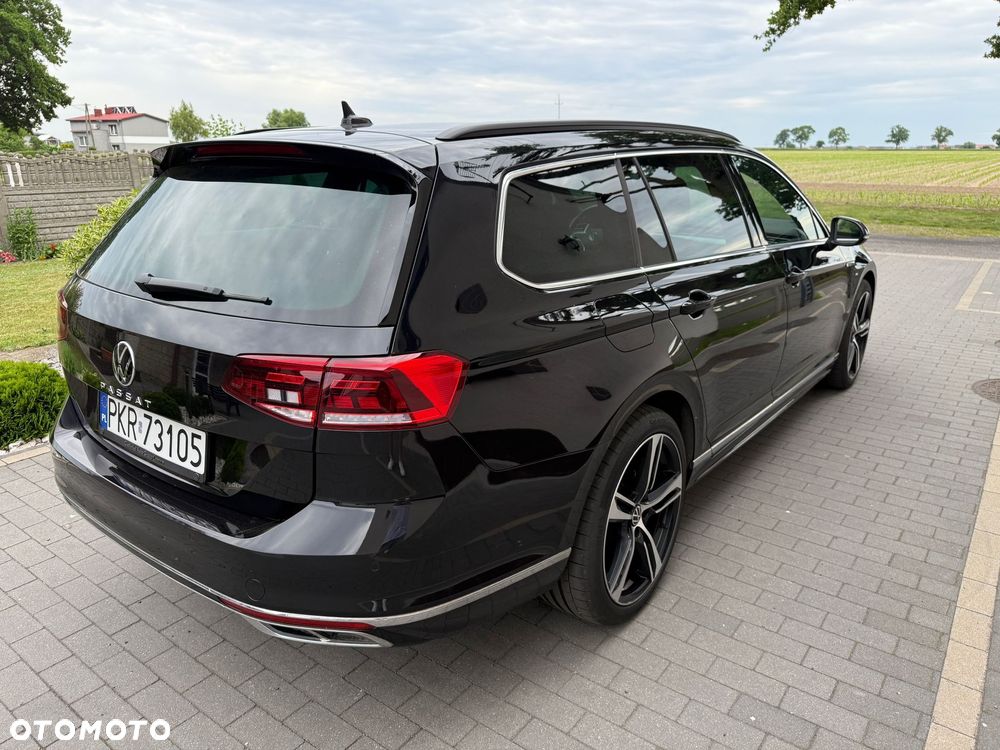 Volkswagen Passat Variant 2.0 TDI SCR DSG R-Line - 6
