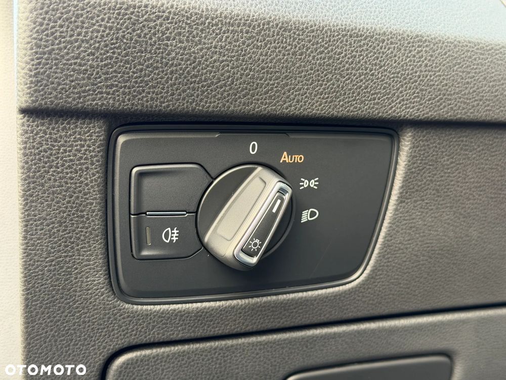 Volkswagen Passat 1.5 TSI EVO Business - 19