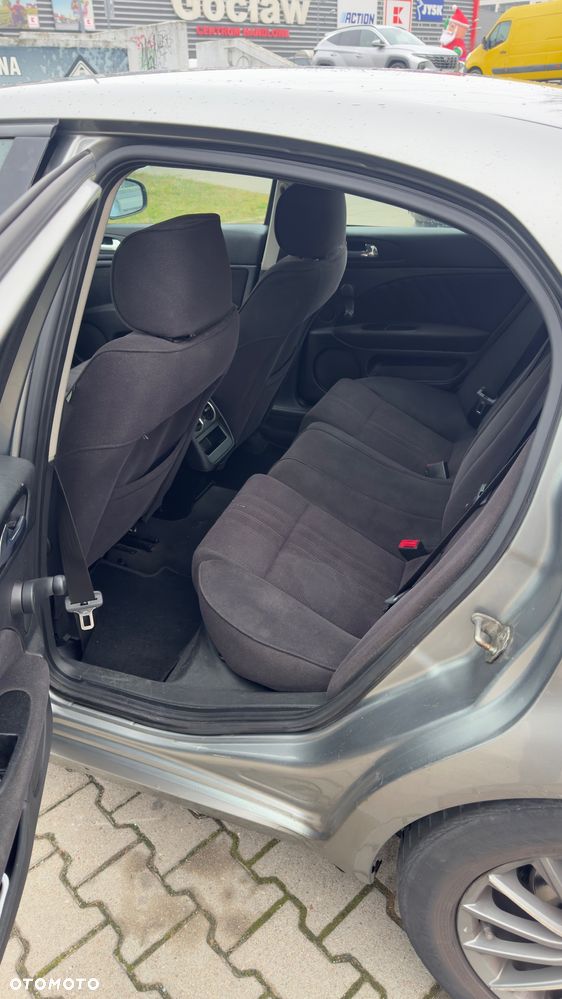 Alfa Romeo 159 2.2JTS Distinctive - 9