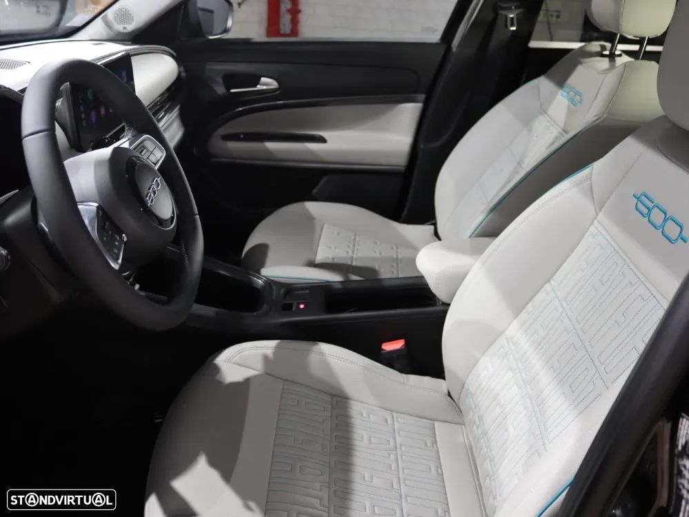 Fiat 600 1.2 Hybrid - 10