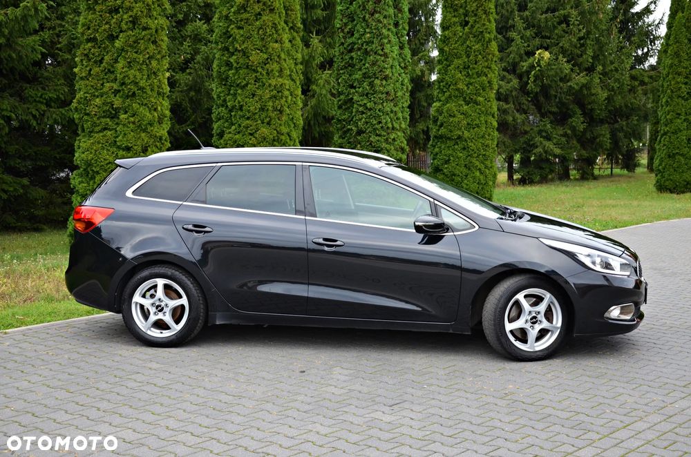 Kia Ceed 1.6 CRDi 128 Platinum Edition - 14