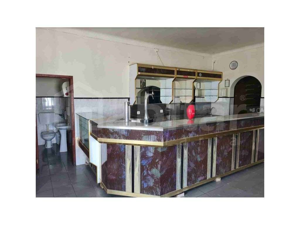 Excelente Oportunidade de Investimento - Imóvel com 3 Utilizações - Grande imagem: 5/9