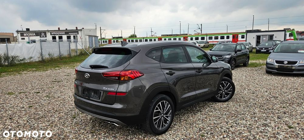 Hyundai Tucson - 2