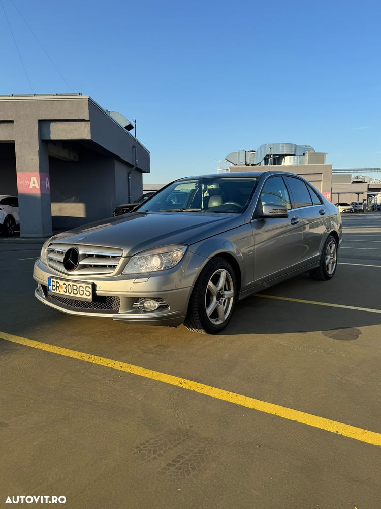 Mercedes-Benz C - 12