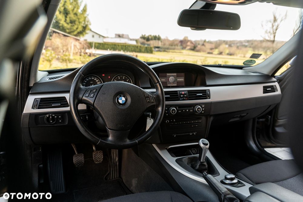 BMW Seria 3 - 18
