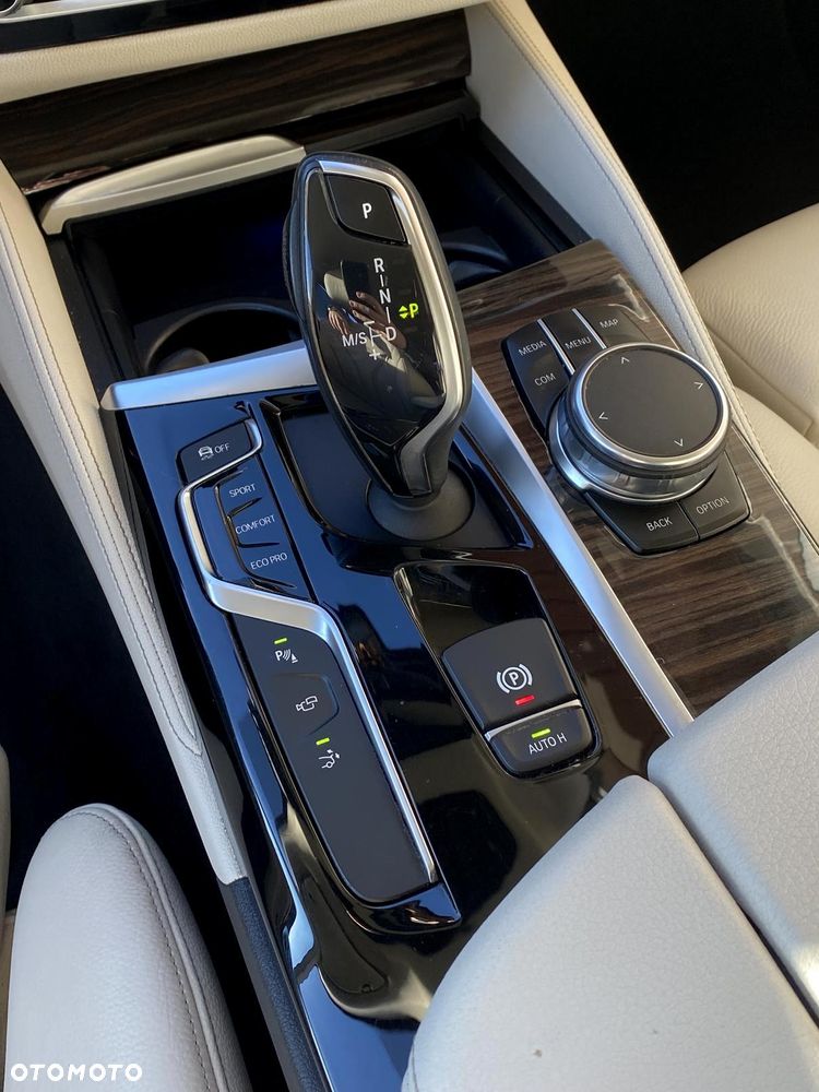 BMW 6GT 640d xDrive Luxury Line sport - 27