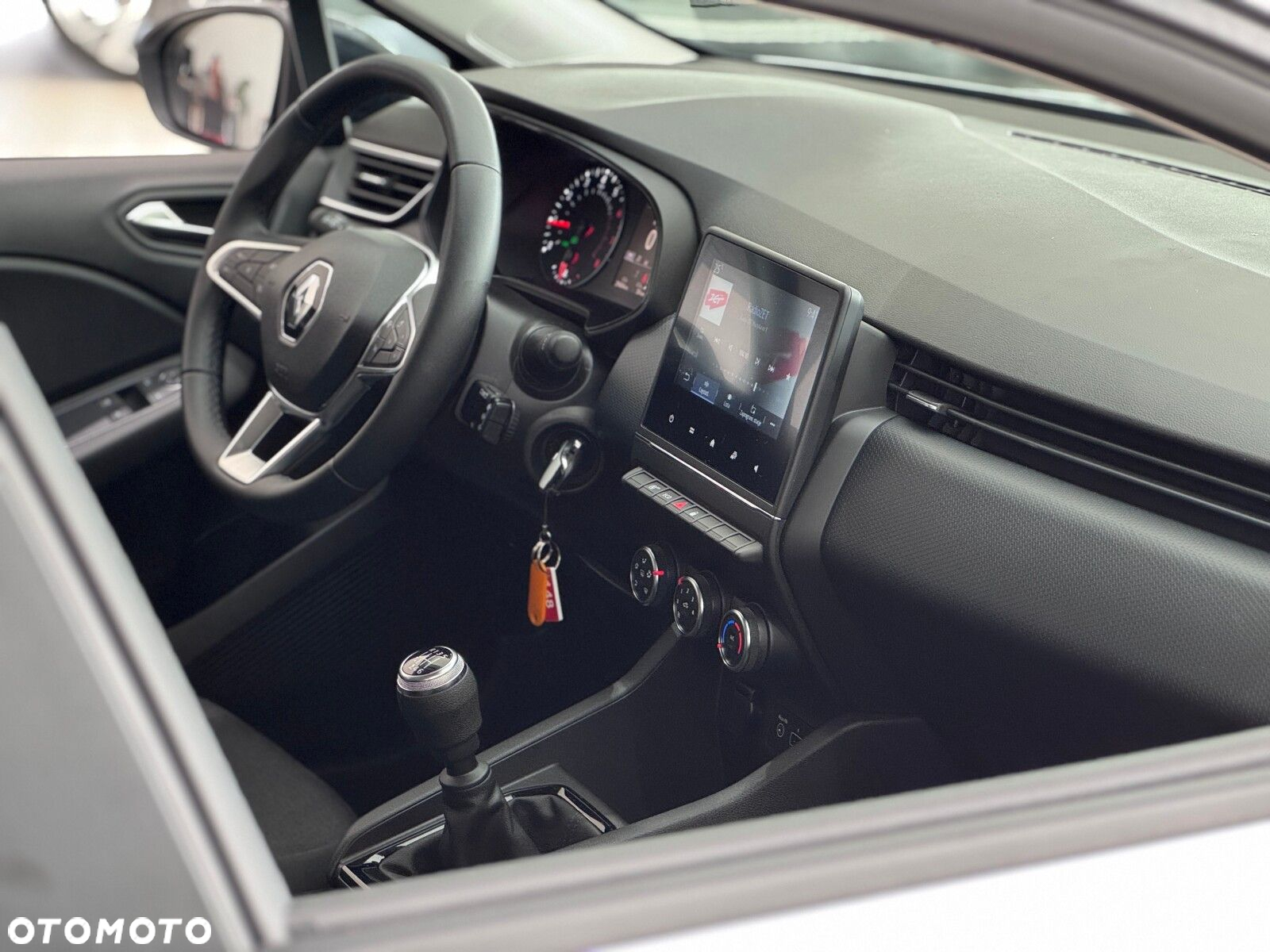 Renault Clio 1.0 TCe Equilibre - 37