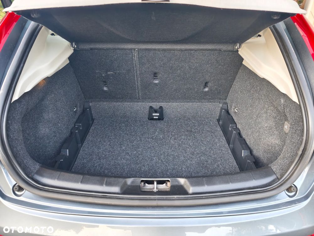 Volvo V40 Cross Country T4 AWD Geartronic Summum - 21