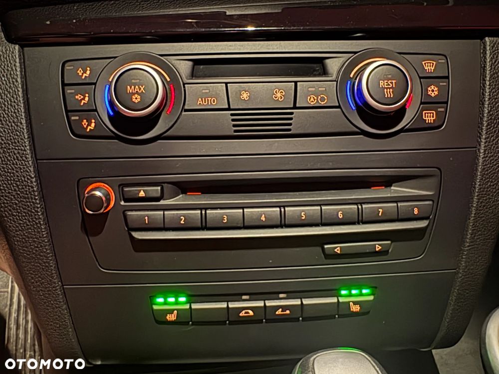 BMW Seria 1 118i - 24