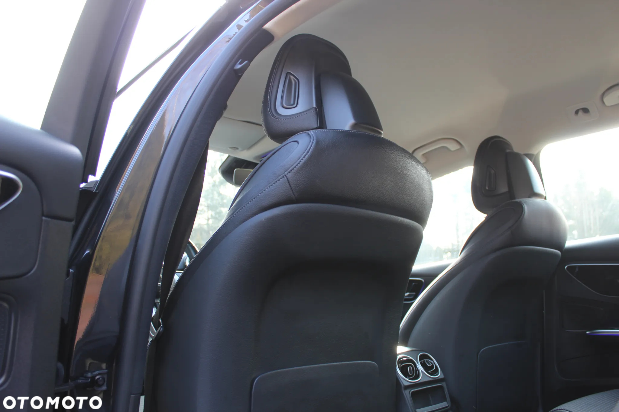Mercedes-Benz Klasa C 220 d T 9G-TRONIC - 23