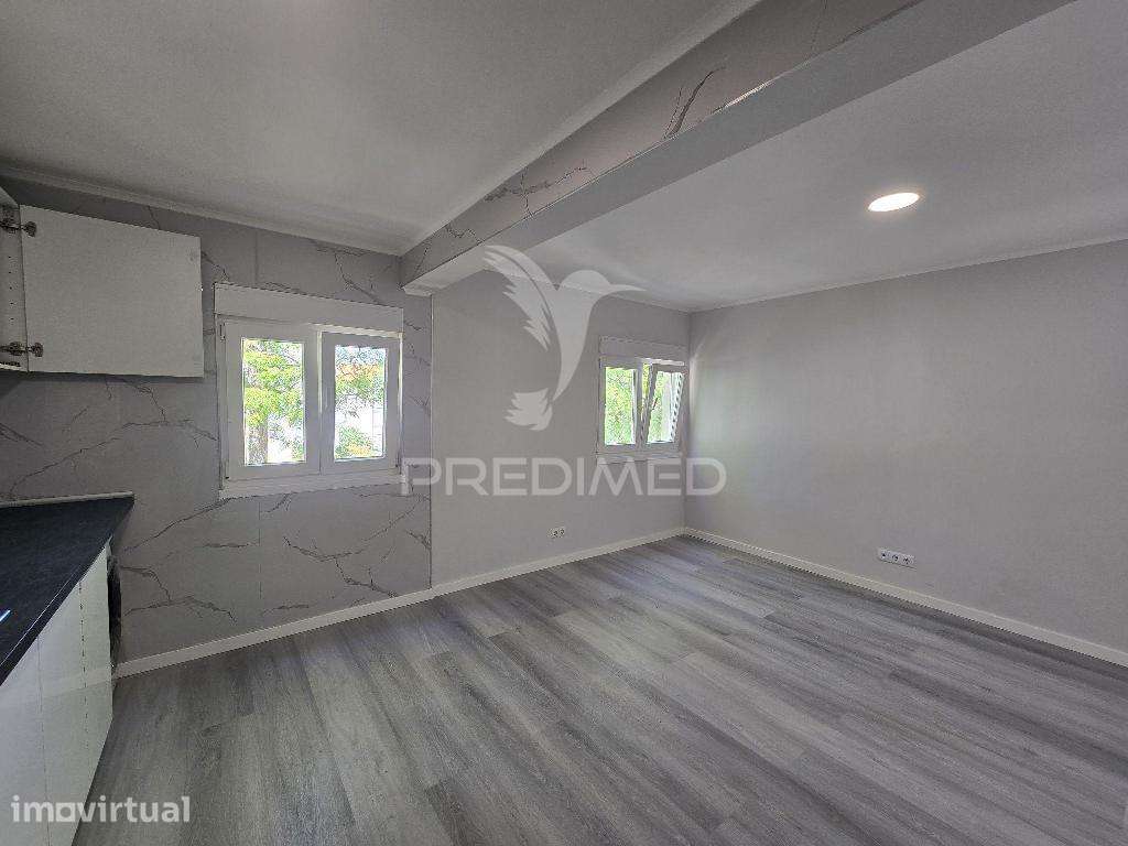 Apartamento T3 Temodelado, no Laranjeiro - Almada - Grande imagem: 4/20