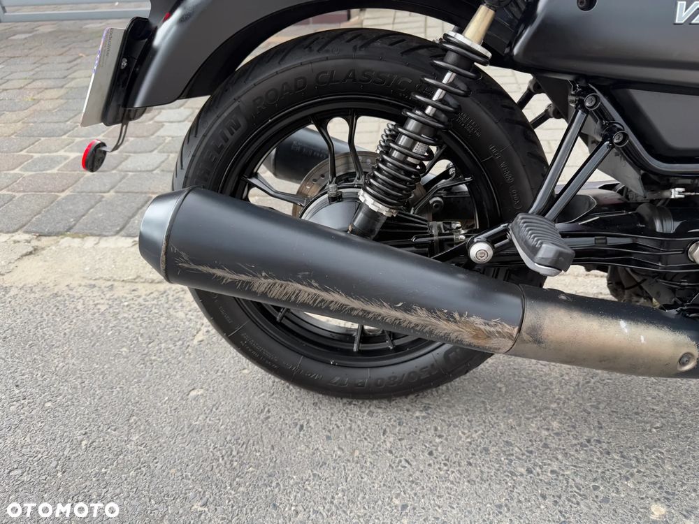 Moto Guzzi V7 - 23