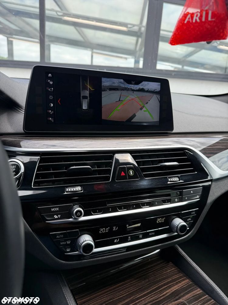 BMW Seria 5 520d xDrive Luxury Line - 3