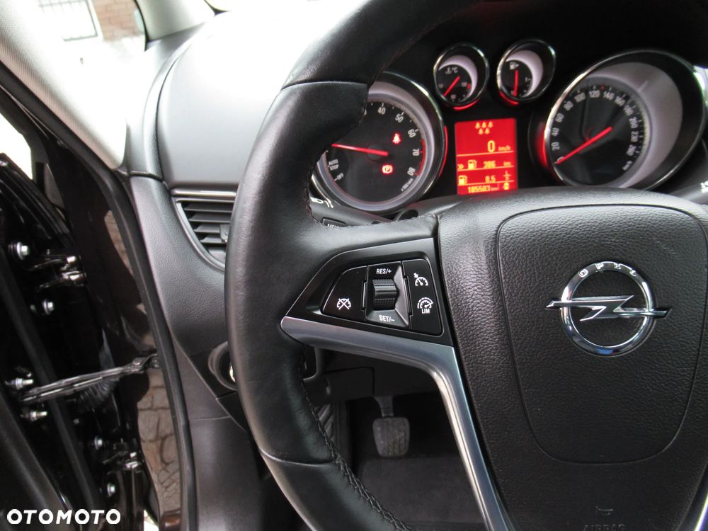 Opel Zafira Tourer 1.4 Turbo Business Innovation - 26