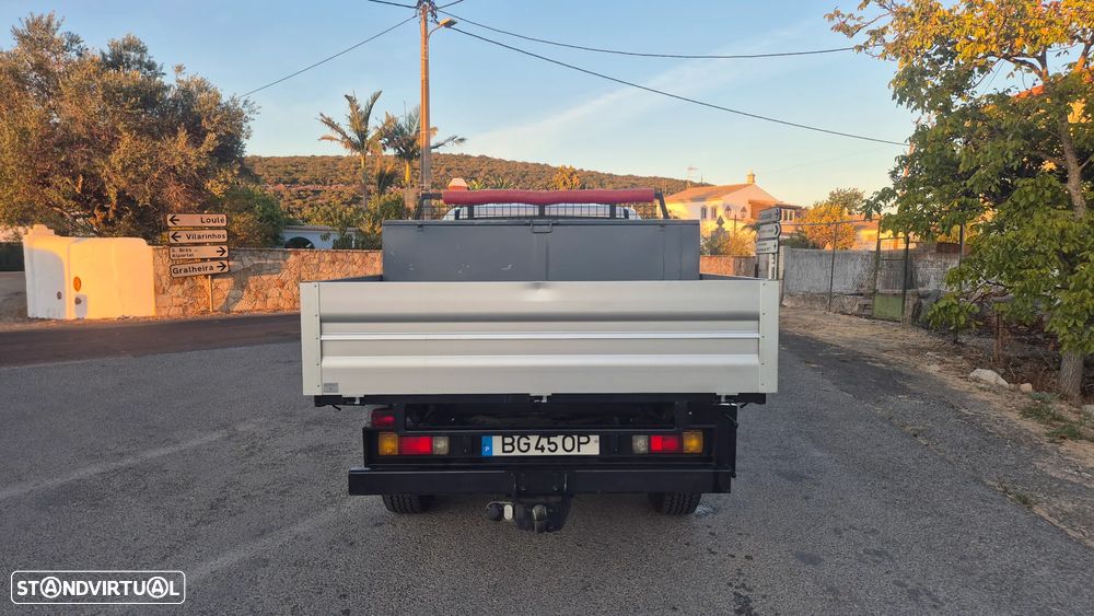 Toyota Hilux - 2