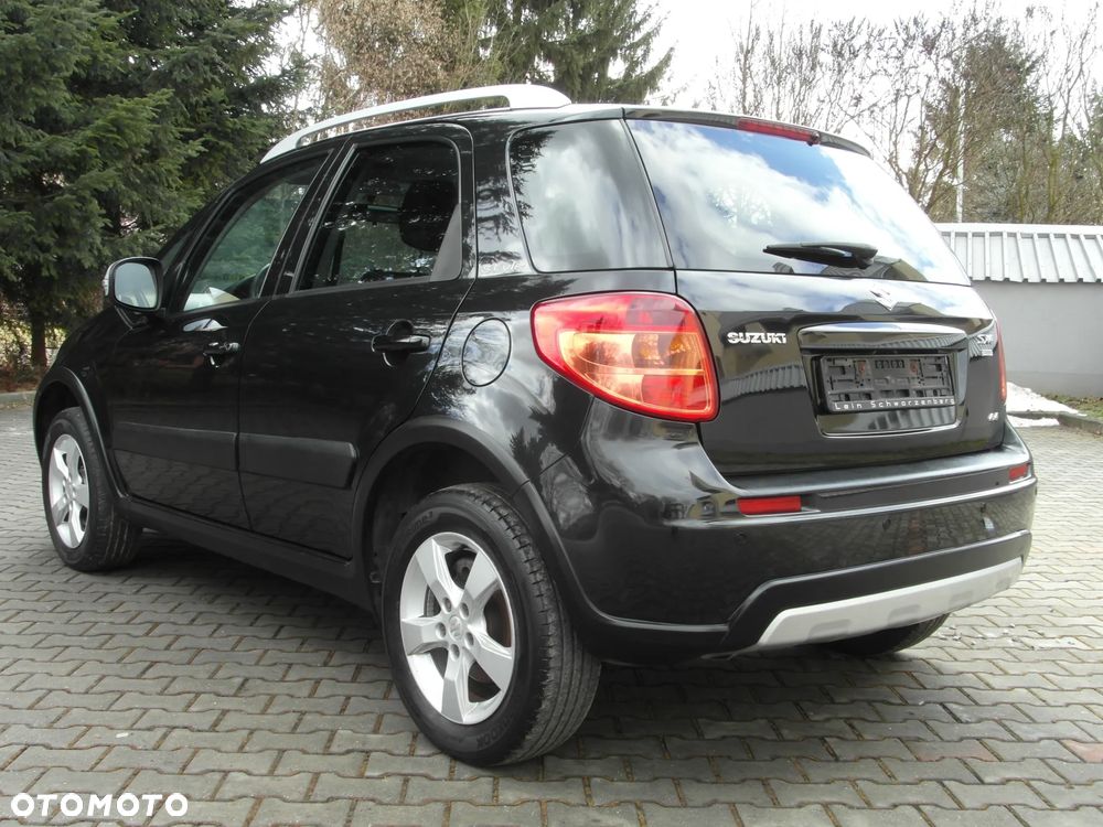 Suzuki SX4 Classic 1.6 VVT 4x4 Style - 4