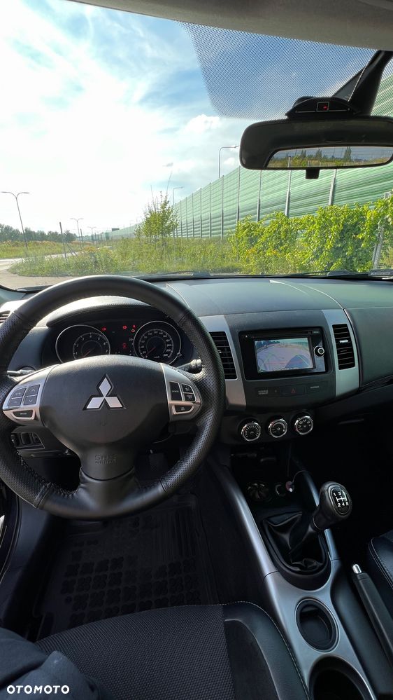 Mitsubishi Outlander 2.0 Invite 2WD EU5 - 8