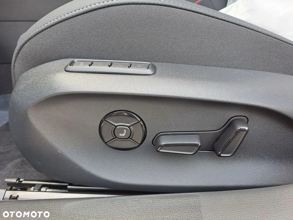 Skoda Superb 2.0 TSI Sportline DSG - 8
