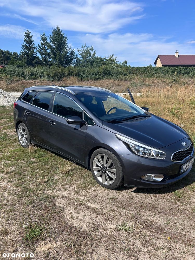 Kia Ceed - 12