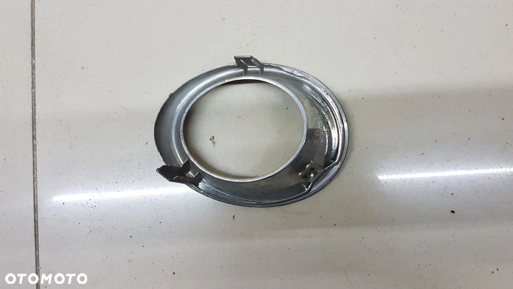 LEXUS GS IV 12- RAMKA HALOGENU CHROM - 2