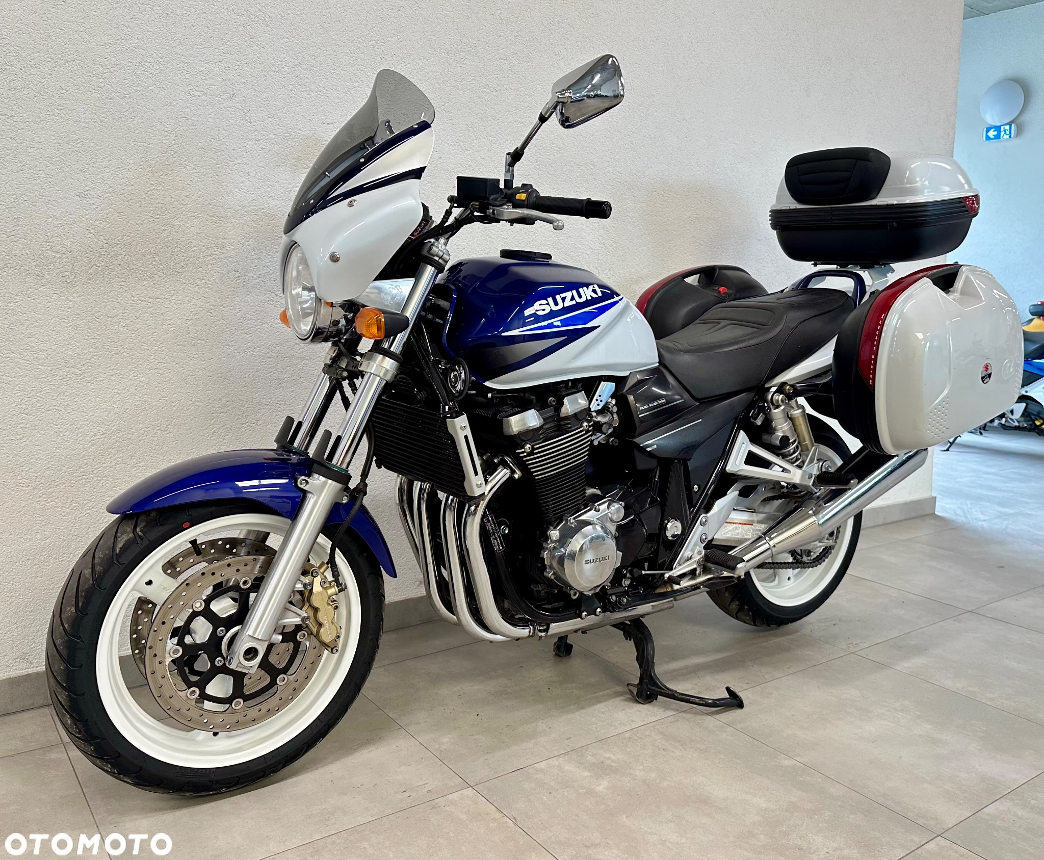 Suzuki GSX - 2