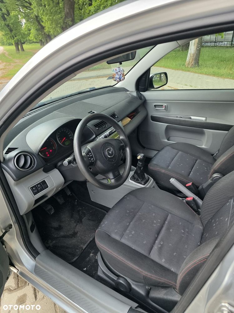 Mazda 2 - 7