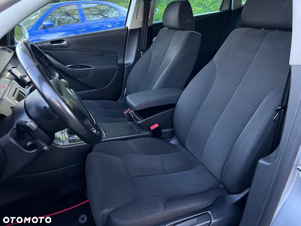 Volkswagen Passat 2.0 TDI DSG Trendline - 20