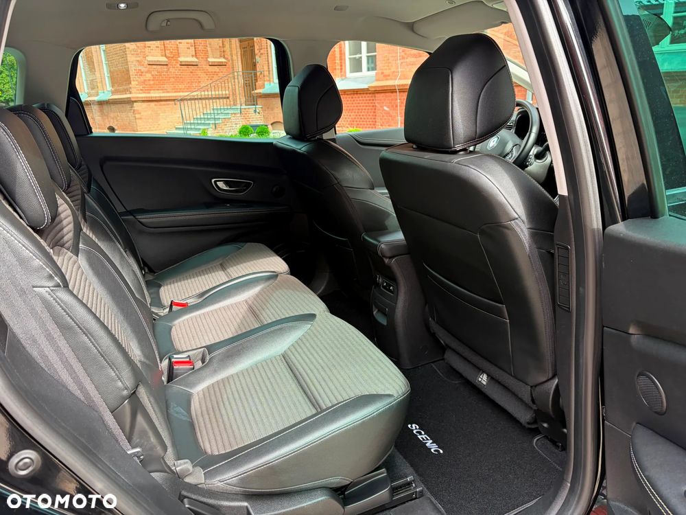 Renault Grand Scenic BLUE dCi 150 EDC BOSE EDITION - 11